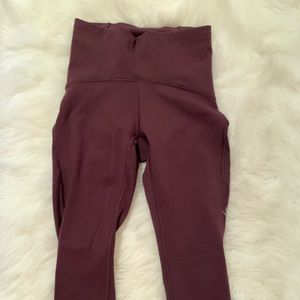 Lululemon maroon crop leggings
